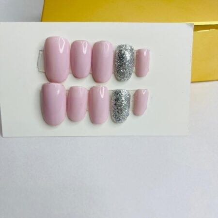 Best press on nails with glitter art