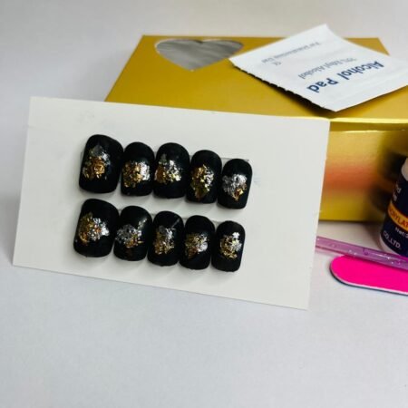 Best press on nails in black with foil paper art